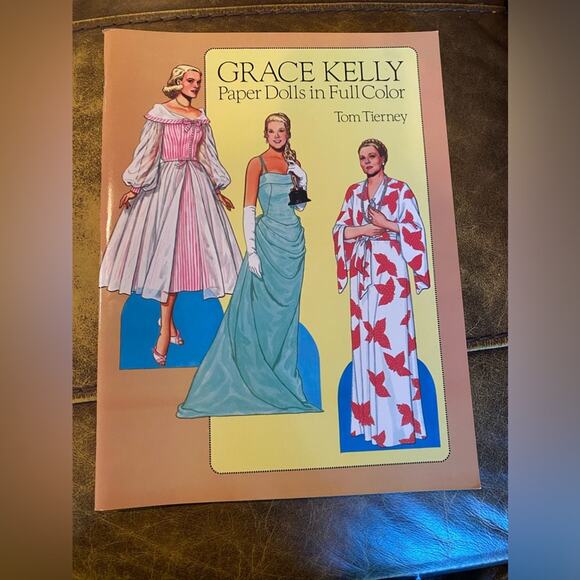 Grace Kelly paper Dolls by Tom Tierney - Picture 1 of 3